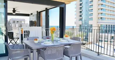 Ático Ático 4 habitaciones en Tel-Aviv, Israel