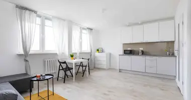 Kawalerka 1 pokój w Warszawa, Polska