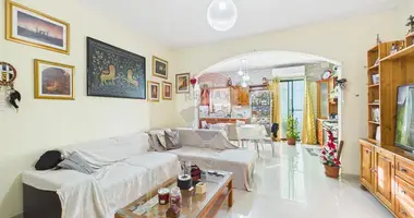 Mieszkanie 6 pokojów w Tarxien, Malta