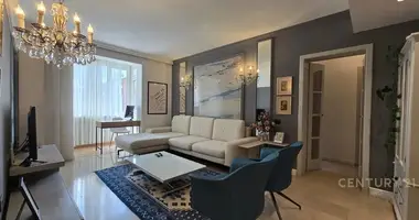 3 bedroom apartment in Tirana Municipality, Albania