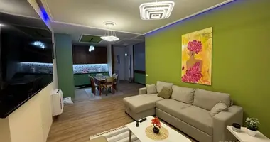 Квартира 2 комнаты в Тирана, Албания