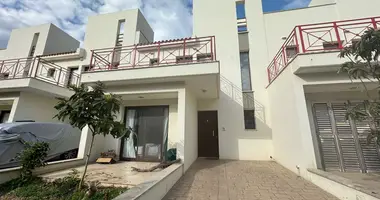 Mieszkanie 3 pokoi w Koinoteta Mouttagiakas, Cypr