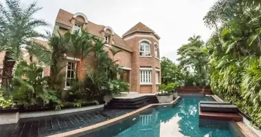 House 10 bedrooms in Bangkok, Thailand