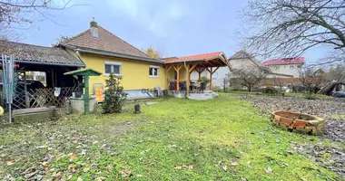3 room house in Central Hungary, Hungary