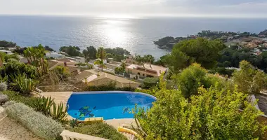Villa in Abadin, Spanien