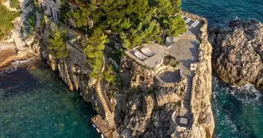 Villa en Katun Rezevici, Montenegro