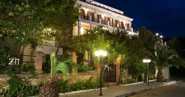 Hotel 900 m² in Loutra Edipsou, Griechenland