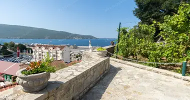 Grundstück in Herceg Novi, Montenegro