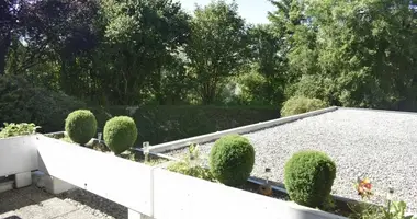 2 room apartment in Hajar District, Yemen