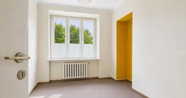 Коммерческое помещение 65 м² в Варшава, Польша