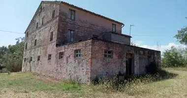 House 14 rooms in Terni, Italy