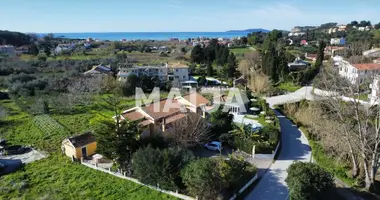 Hotel 233 m² in Arillas Magouladon, Griechenland