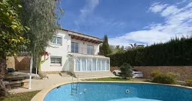 Villa en Lloret de Mar, Španjolska