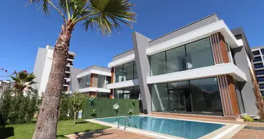 Casa 5 habitaciones en Aksu, Turquía