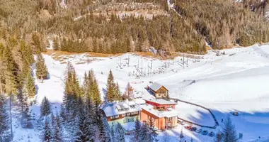 Hotel 700 m² in Kremsbrucke, Österreich