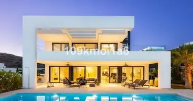 Haus 5 Schlafzimmer in San Pedro Alcantara, Spanien