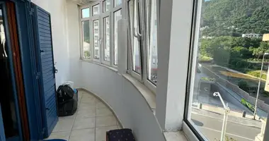 Apartamento 2 habitaciones en Budva, Montenegro