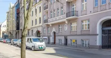 3 room apartment in Zemgale, Latvia