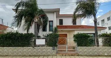 Haus 3 Schlafzimmer in Strovolos, Zypern