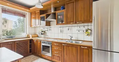 Квартира 3 комнаты в Варшава, Польша