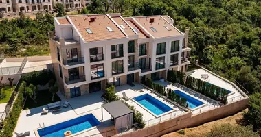 4 bedroom house in Sveti Stefan, Montenegro