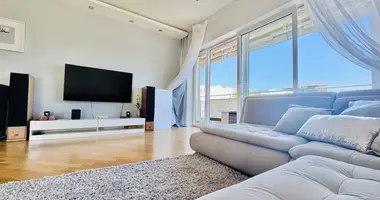 3 bedroom apartment in Warsaw, Poland