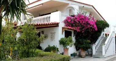 Cottage 3 bedrooms in Municipality of Saronikos, Greece