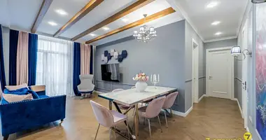 Apartamento 3 habitaciones en Minsk, Belarús