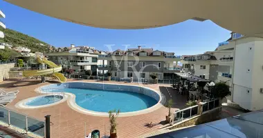 Mieszkanie 4 pokoi w Alanya, Turcja