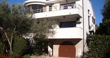 Отель 346 м² в Омишаль, Хорватия