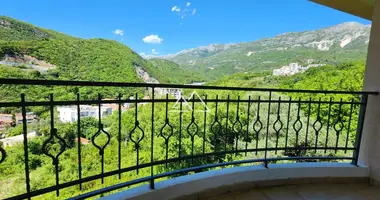 Квартира 4 комнаты в Рафаиловичи, Черногория