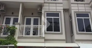 Дом 6 комнат в Sangkat Kilomaetr Lekh Prammuoy, Камбоджа