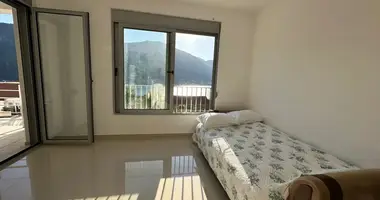 Wohnung 2 zimmer in Dobrota, Montenegro