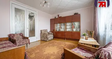 Apartamento 3 habitaciones en Dzyarzhynsk, Belarús