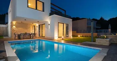 Villa en Opcina Dezanovac, Croacia