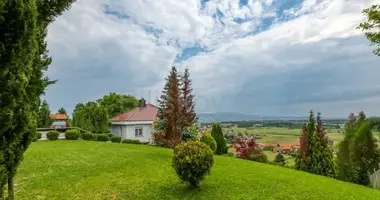 5 room house in Jagnjic Dol, Croatia