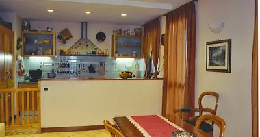 Apartamento 3 habitaciones en Viareggio, Italia