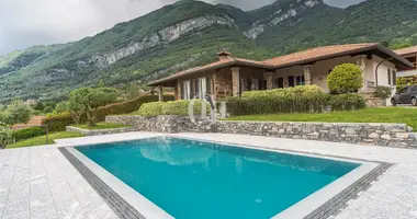 Apartamento 12 habitaciones en Tremezzo, Italia