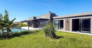 Villa 4 bedrooms in Urla, Turkey