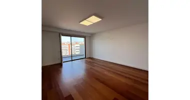 Bureau 151 m² dans Tirana, Albanie