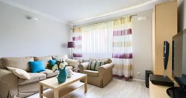 Wohnung 3 zimmer in Warschau, Polen