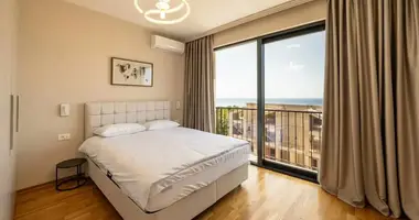 Apartamento en Rijeka Rezevici, Montenegro