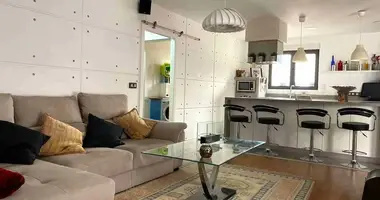 2 bedroom apartment in Valencia, Spain