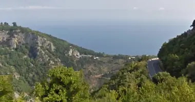 Terrain dans Xorychti, Grèce