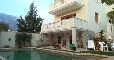 Villa 8 zimmer in Loutraki Perachora Agioi Theodoroi Municipality, Griechenland