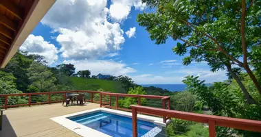 Haus 5 Schlafzimmer in Sandy Bay, Honduras