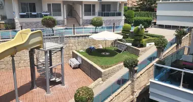 Mieszkanie 4 pokoi w Alanya, Turcja