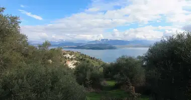 Grundstück in Agnitsini, Griechenland