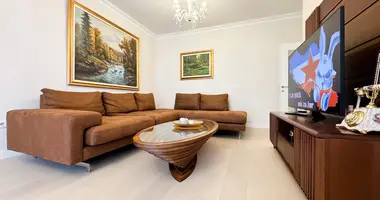 Three Bedroom Apartment MOMIŠIĆI en 4 Bistromania, Montenegro