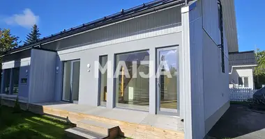 Haus 2 zimmer in Verwaltungsgemeinschaft Helsinki, Finnland
